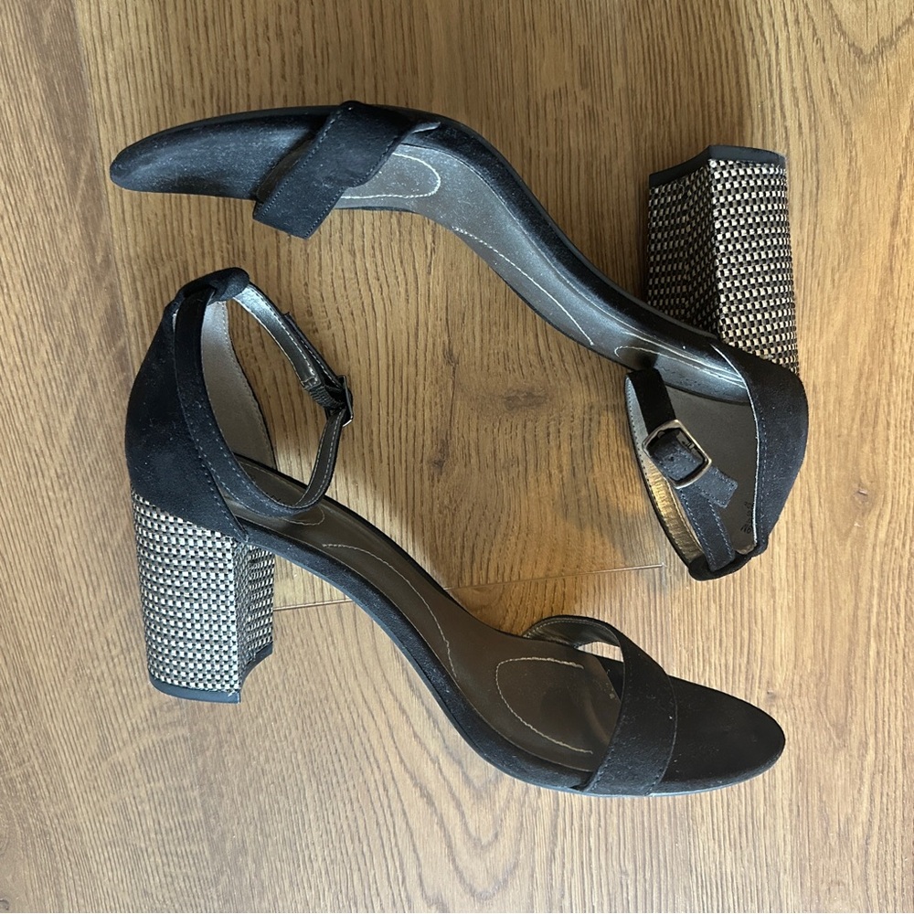 Bandolino Black and Silver Block Heel Sandals